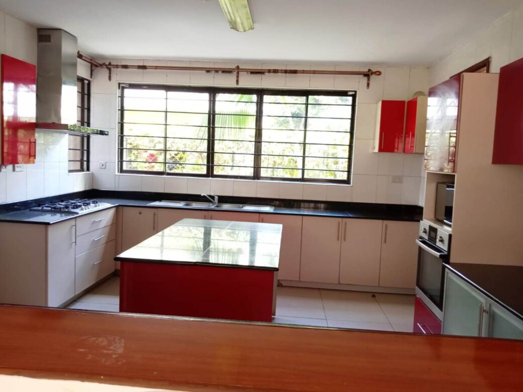 5 Bedroom Townhouse For Rent In Lavington2