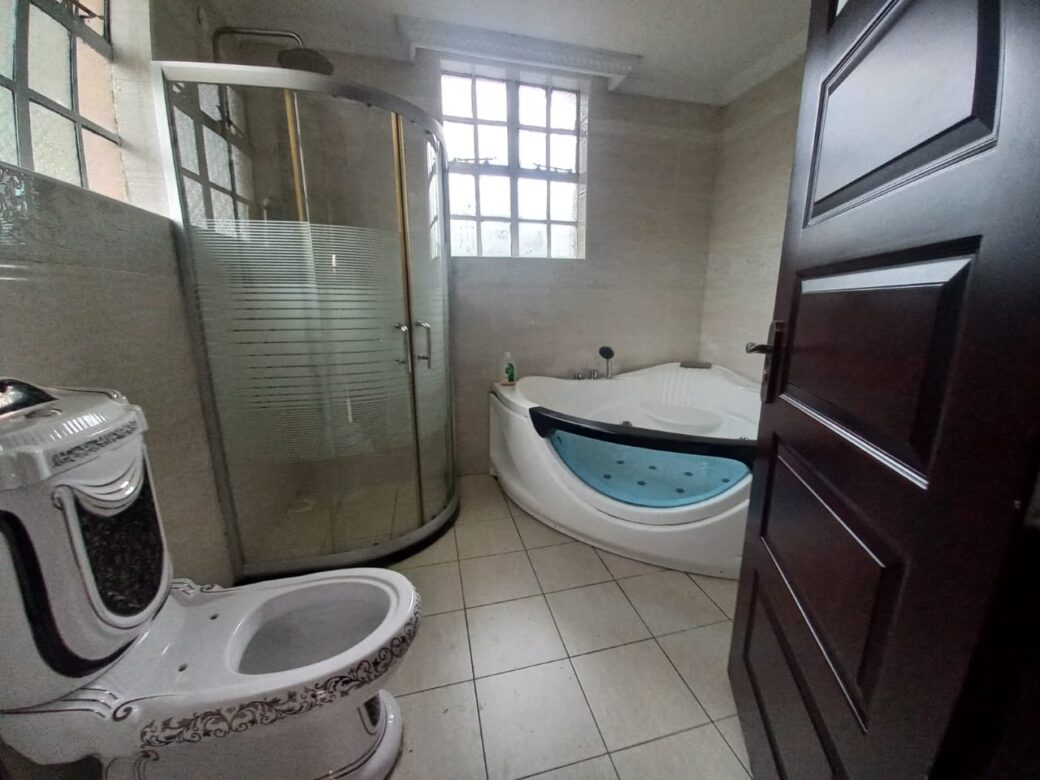5-bedroom-House-For-Rent-In-Lavington8